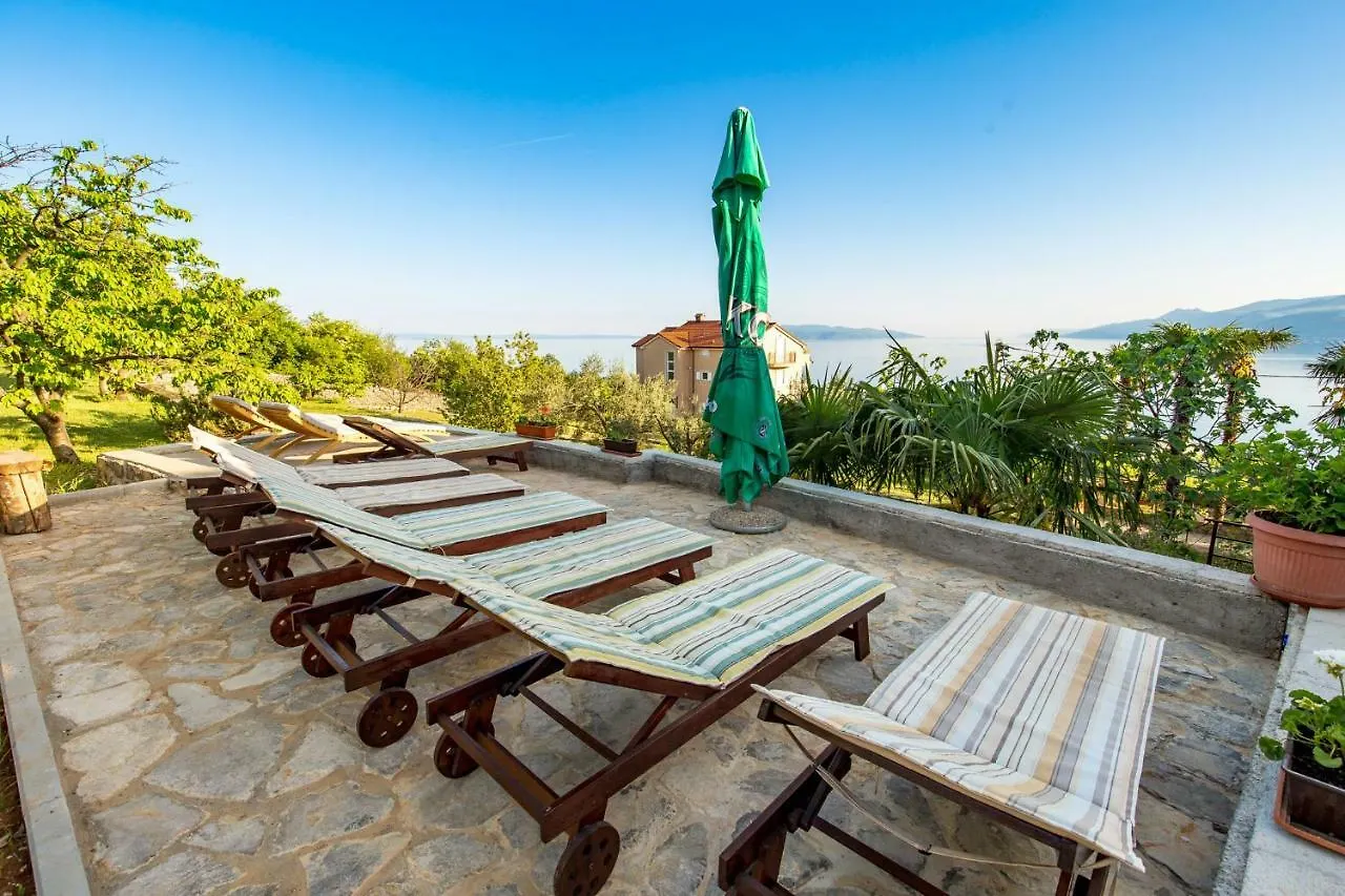 Villa Giani Apartments With Swimming Pool Abbázia Horvátország